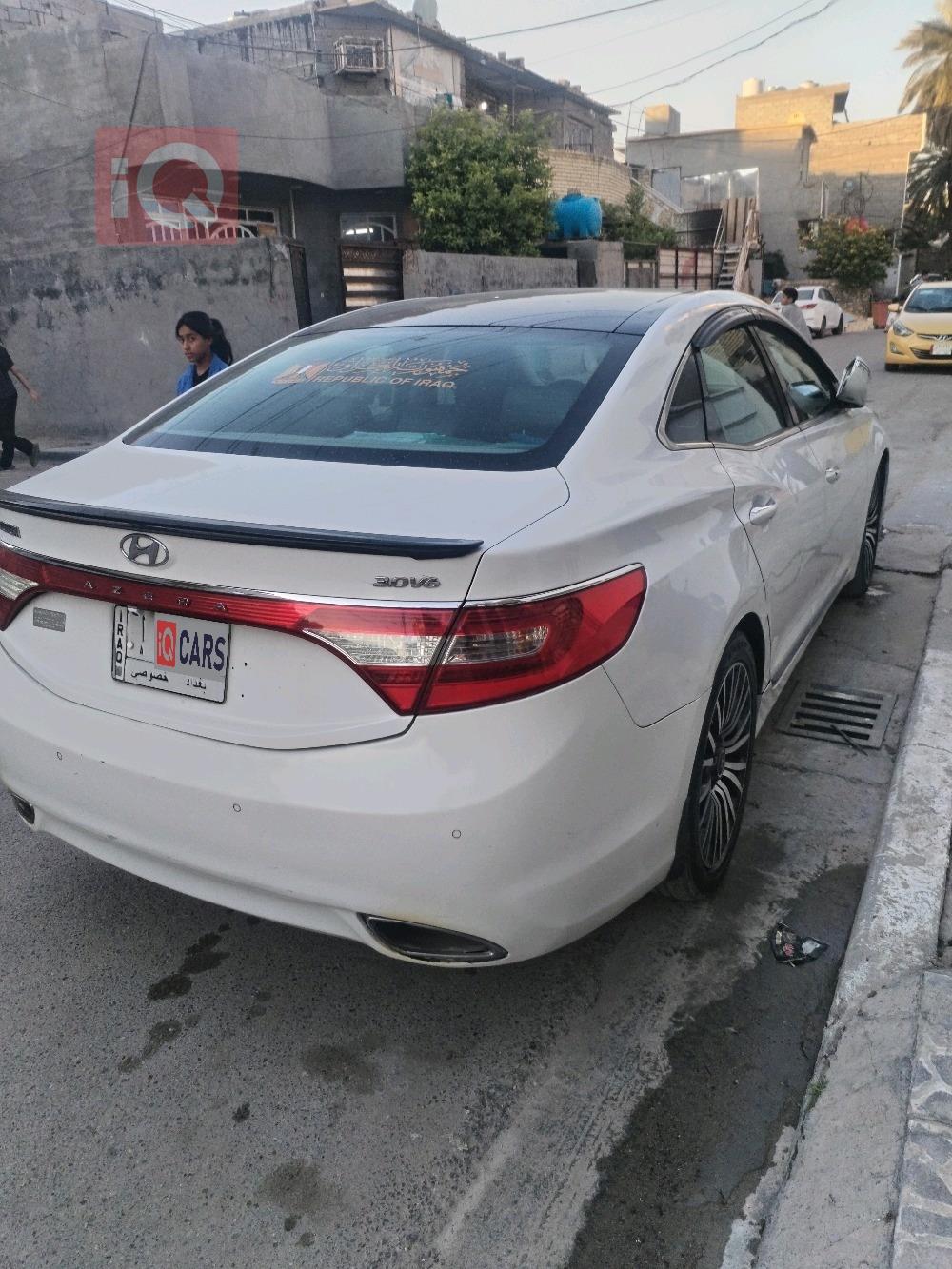 هيونداي أزيرا